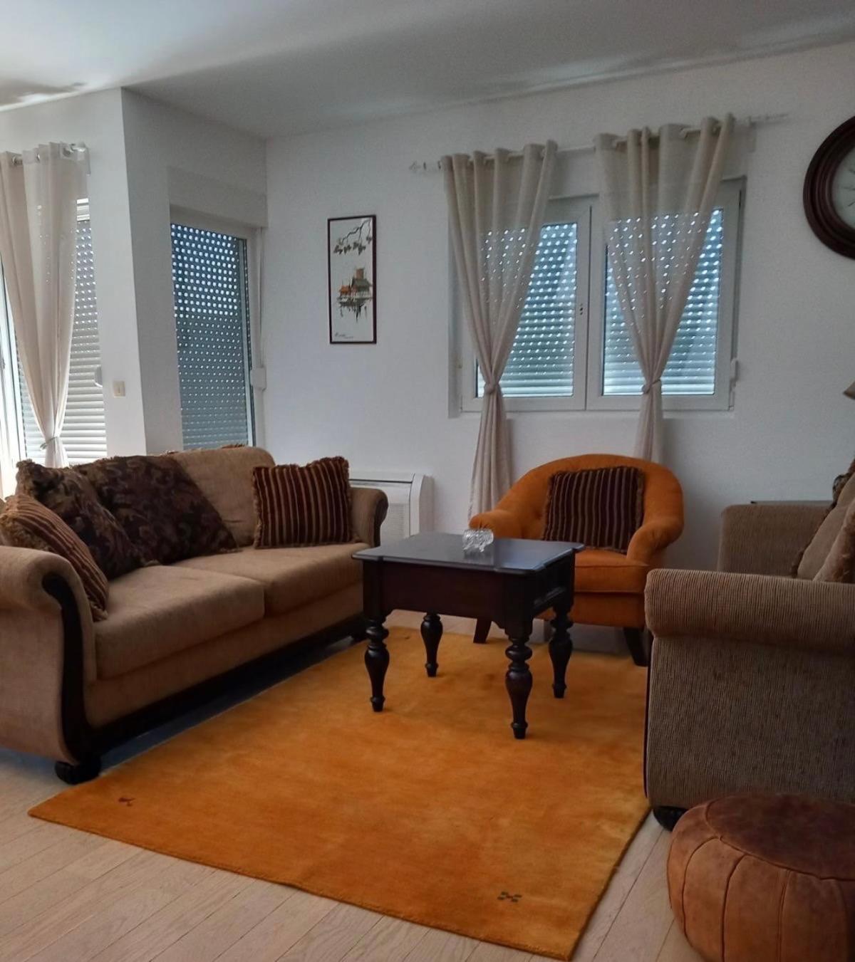 City Apartment 波德戈里察 外观 照片